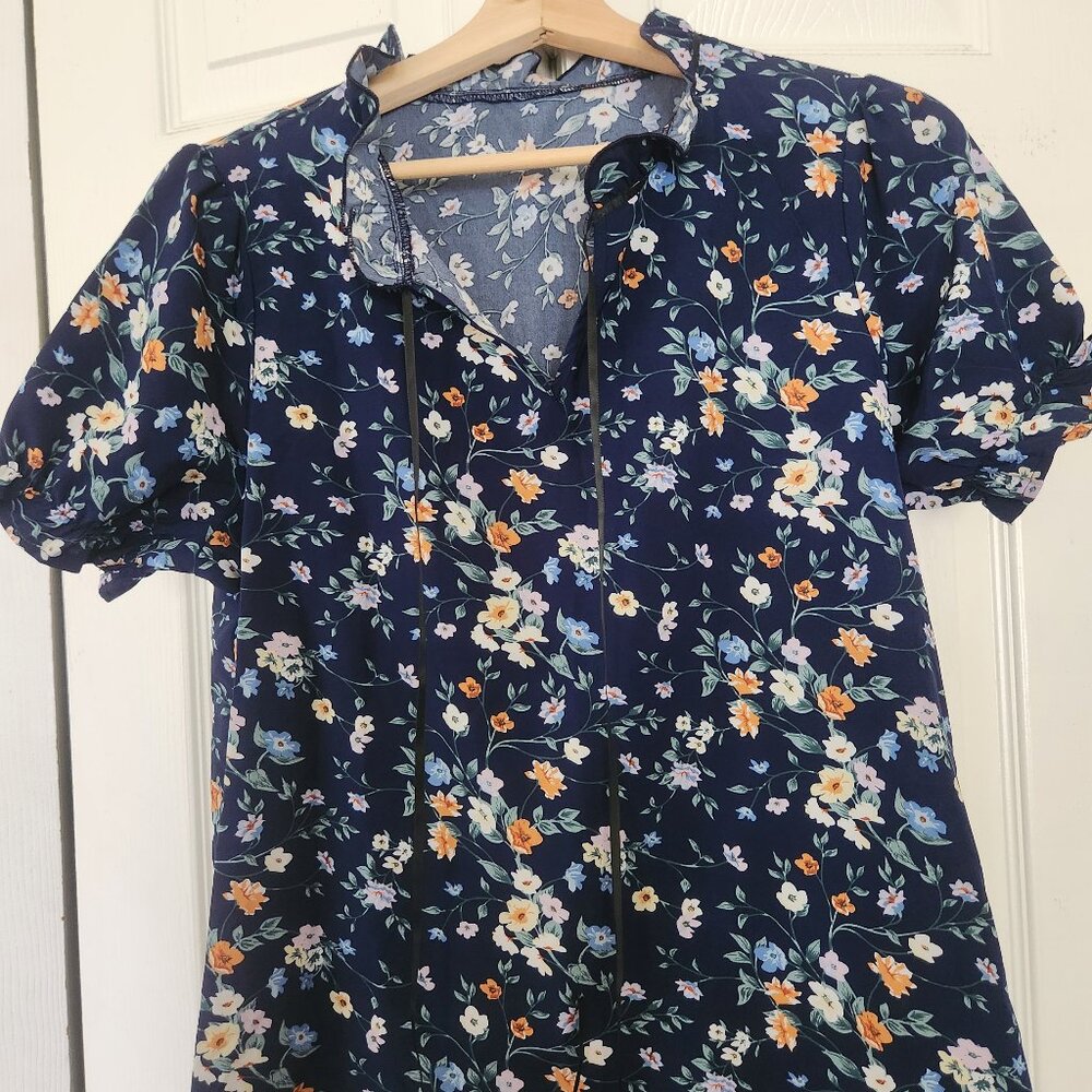 Women's Blue Floral Print s/s blouse, Size L